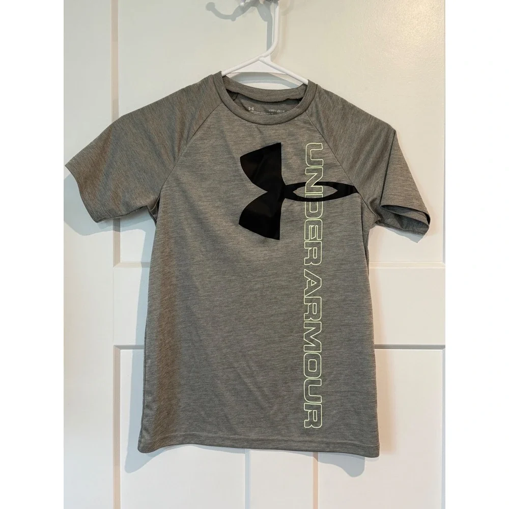 Under Armour Boys HeatGear Gray Short Sleeve Graphic Tee Shirt Youth Medium YMD